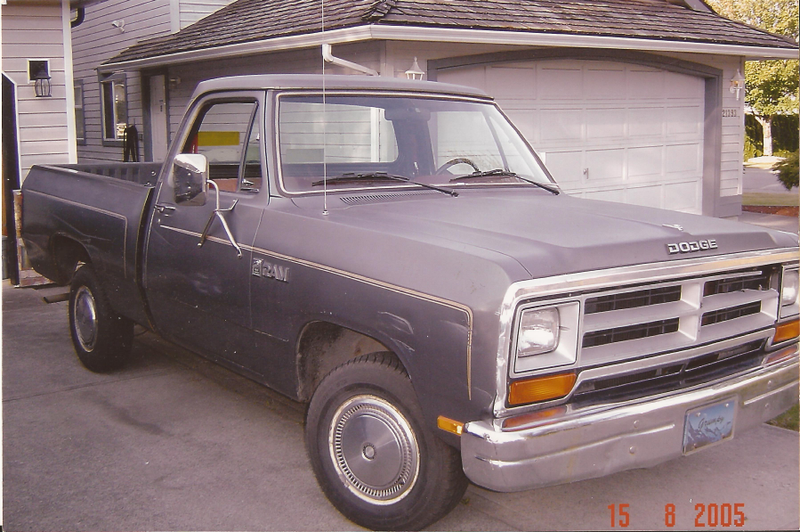 Illustration for article titled My Truck Before Pics Circa 2005